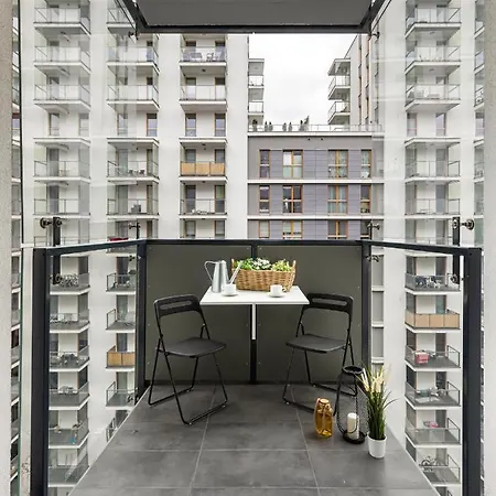 Premium Kasprzaka With Balcony